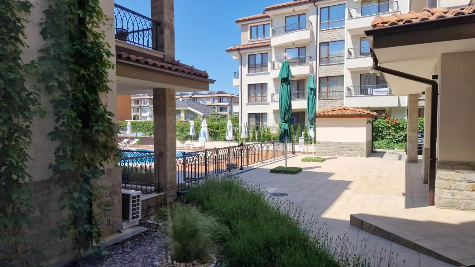 Sarafovo Resort Deluxe Бургас